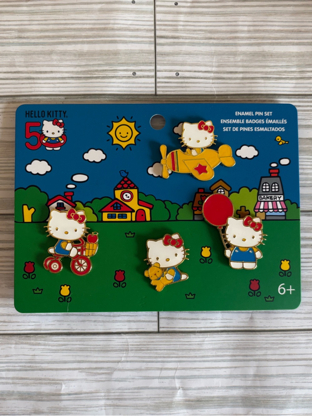 🎡Loungefly Sanrio Hello Kitty 50th Anniversary Pin Set